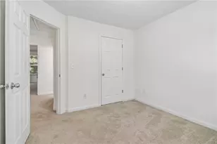 9425 Lakeview Rd, Union City, GA 30291 - Photo 35