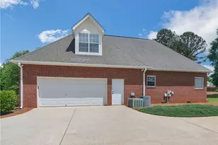 7022 Sherri Ct, McDonough, GA 30252 - Photo 3