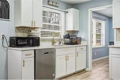 3875 Wisteria Lane, Atlanta, GA 30331 - Photo 9
