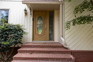 4079 Dunnington Dr, Marietta, GA 30062 - Photo 3