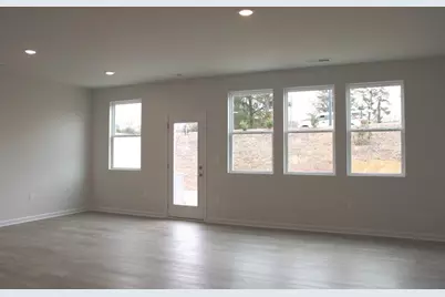 731 Point Place Drive, Loganville, GA 30052 - Photo 5