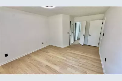 2070 Mallard Way, Lithonia, GA 30058 - Photo 13