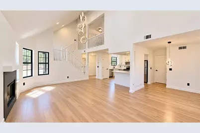 2070 Mallard Way, Lithonia, GA 30058 - Photo 5