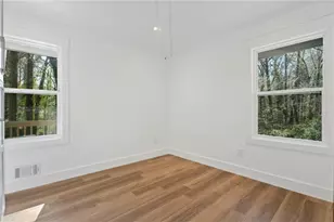 2746 Dale Creek Dr NW, Atlanta, GA 30318 - Photo 23