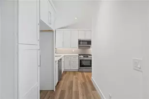 2746 Dale Creek Dr NW, Atlanta, GA 30318 - Photo 9