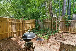 7237 Crestside Dr, Austell, GA 30168 - Photo 19