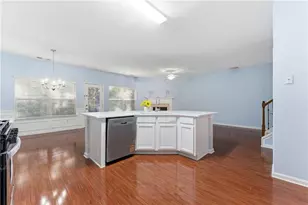 3923 Snipes Ct, Lilburn, GA 30047 - Photo 11