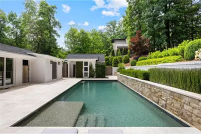 1100 Kingston Drive, Atlanta, GA 30342 - Photo 61