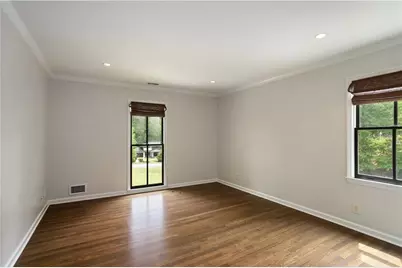1100 Kingston Drive, Atlanta, GA 30342 - Photo 39