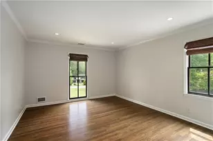 1100 Kingston Dr, Atlanta, GA 30342 - Photo 39