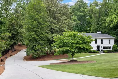 1100 Kingston Drive, Atlanta, GA 30342 - Photo 79