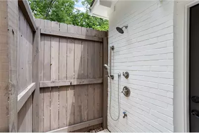 1100 Kingston Drive, Atlanta, GA 30342 - Photo 71