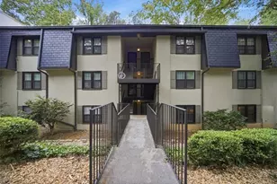 32 Arpege Way NW, Atlanta, GA 30327 - Photo 1