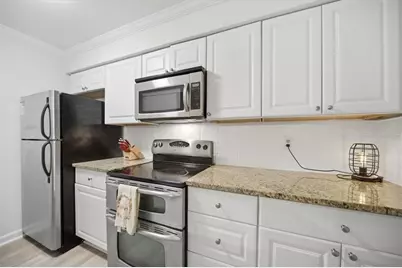 32 Arpege Way NW #32, Atlanta, GA 30327 - Photo 9