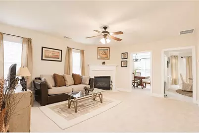 4442 Pond Edge Rd, Snellville, GA 30039 - Photo 9