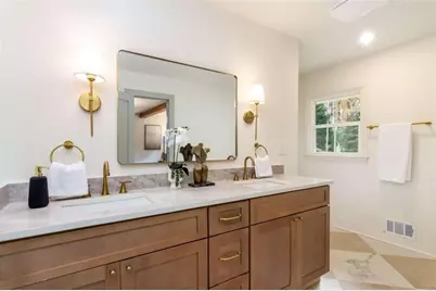 4956 Mountclaire Road, Stone Mountain, GA 30087 - Photo 31