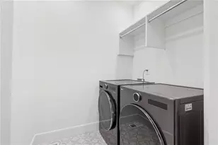 2711 Southwell Street NE, Atlanta, GA 30305 - Photo 49