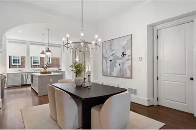 2711 Southwell Street NE, Atlanta, GA 30305 - Photo 9