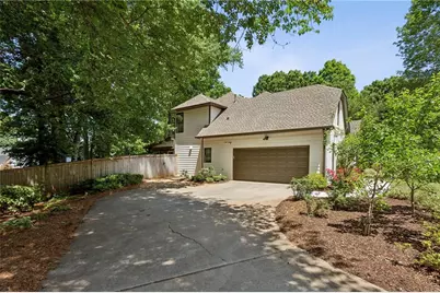 934 Chesterfield Place NW, Marietta, GA 30064 - Photo 3