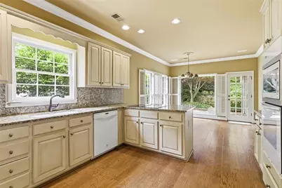 2570 Club Springs Drive, Roswell, GA 30076 - Photo 13