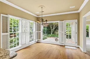 2570 Club Springs Dr, Roswell, GA 30076 - Photo 15