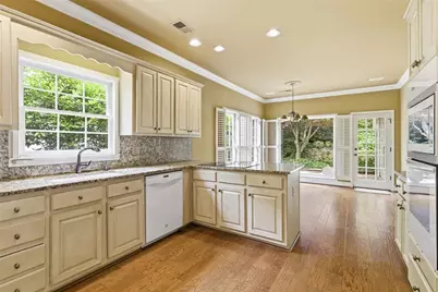 2570 Club Springs Drive, Roswell, GA 30076 - Photo 13