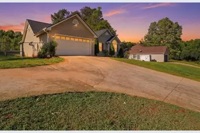 7154 Cedar Hill Drive, Gainesville, GA 30507 - Photo 3