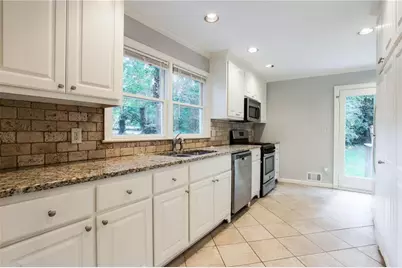 1667 Beacon Hill Boulevard NE, Atlanta, GA 30329 - Photo 13