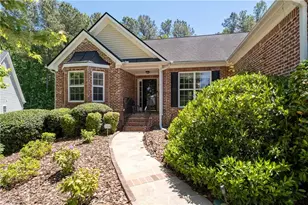 4057 Roslindale Ln, Buford, GA 30519 - Photo 5