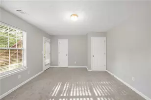 1090 Drawbridge Dr, Riverdale, GA 30296 - Photo 19