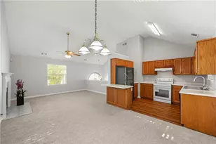 1090 Drawbridge Dr, Riverdale, GA 30296 - Photo 11