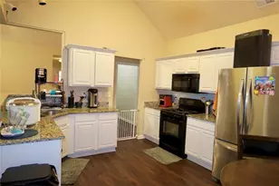876 Ashton Oak Cir, Stone Mountain, GA 30083 - Photo 13