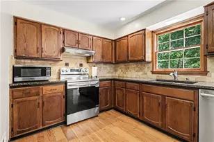 993 Coach House Dr, Tucker, GA 30084 - Photo 11
