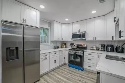 2005 Downs Place, Lithonia, GA 30058 - Photo 11