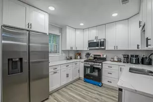 2005 Downs Pl, Lithonia, GA 30058 - Photo 11