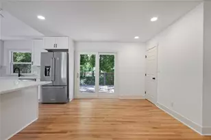 110 Bonnie Ln NE, Sandy Springs, GA 30328 - Photo 7