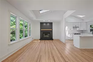 110 Bonnie Ln NE, Sandy Springs, GA 30328 - Photo 5