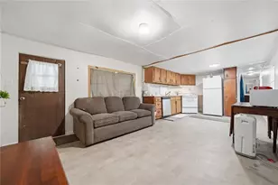 114 Oakcrest Cir, Canton, GA 30115 - Photo 5