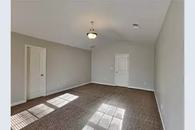7585 Volion Parkway, Fairburn, GA 30213 - Photo 9
