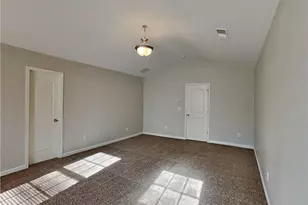 7585 Volion Pkwy, Fairburn, GA 30213 - Photo 9
