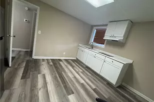 5971 Robin Hood Ln, Norcross, GA 30093 - Photo 5