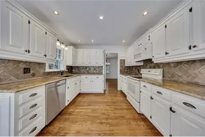 1670 Huntington Drive, Marietta, GA 30066 - Photo 9