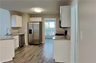 1504 Farmlake Dr SE, Mableton, GA 30126 - Photo 5