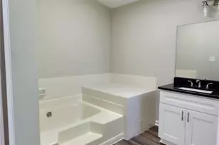 7847 Sugarland Dr, Jonesboro, GA 30236 - Photo 9