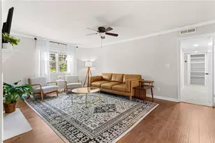 34 Chaumont Square NW, Atlanta, GA 30327 - Photo 3