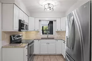 34 Chaumont Square NW, Atlanta, GA 30327 - Photo 15