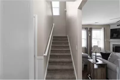 7404 Blue Jay Way, Union City, GA 30291 - Photo 17