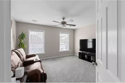 7404 Blue Jay Way, Union City, GA 30291 - Photo 33