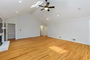 6095 River Shore Pkwy NW, Sandy Springs, GA 30328 - Photo 11
