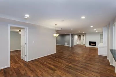 6095 River Shore Parkway NW, Sandy Springs, GA 30328 - Photo 37